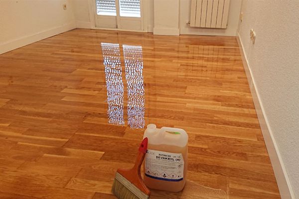 Parquet Pamplona · Colocador de parquet barnizado en Pamplona
